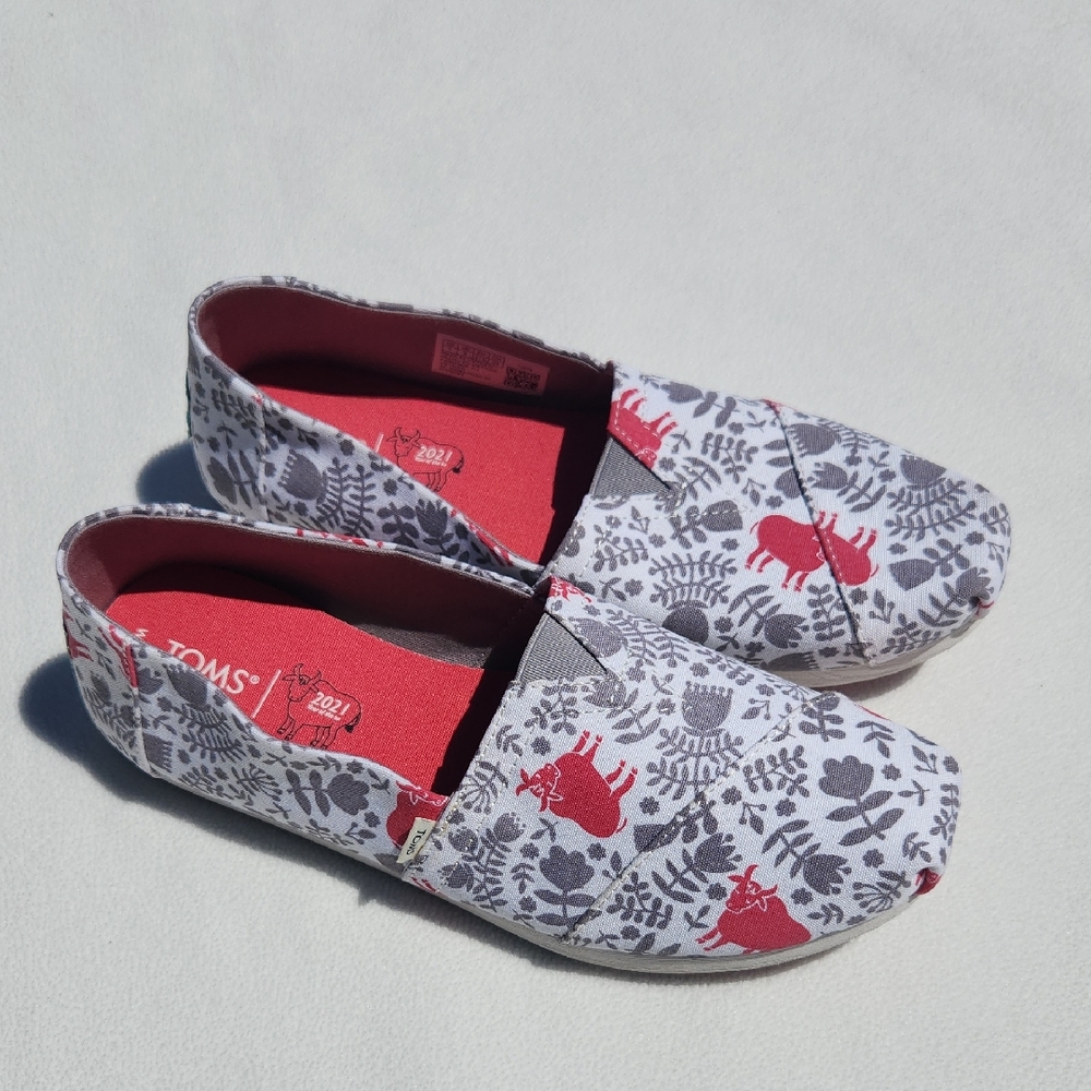 ​TOMS Alpargata Year of the Ox Limited Edition Slip-Ons - Size 7